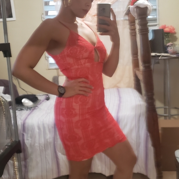 Lulu's-Red/Cream Lace bodycon dress - Picture 2 of 8